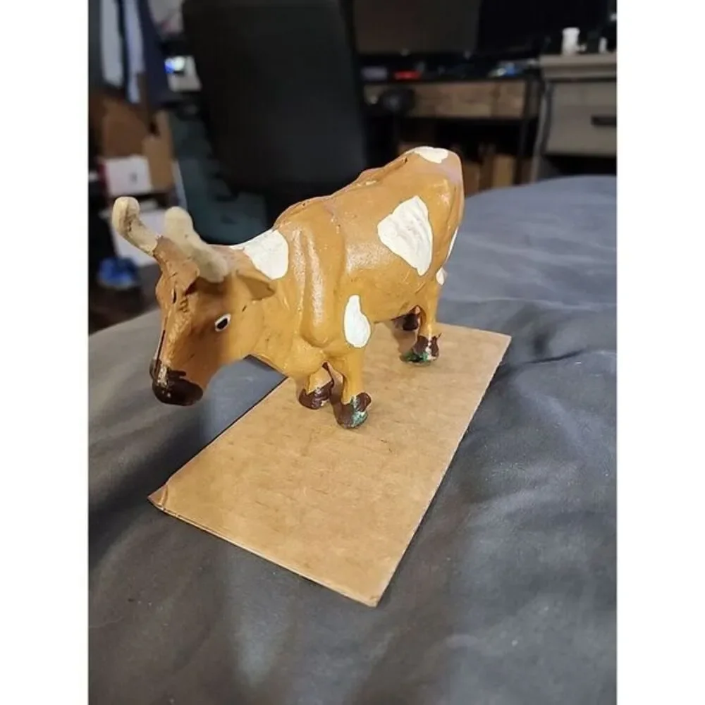 Antique Cast Iron Cow Penny Still Bank Made the A.C. Williams Co.